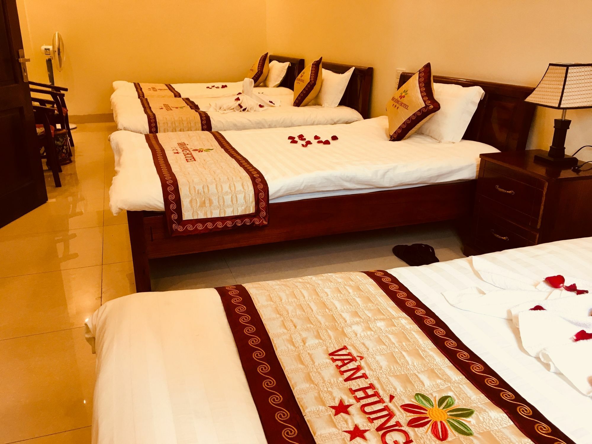 Sapa Van Hung Hotel Exterior photo