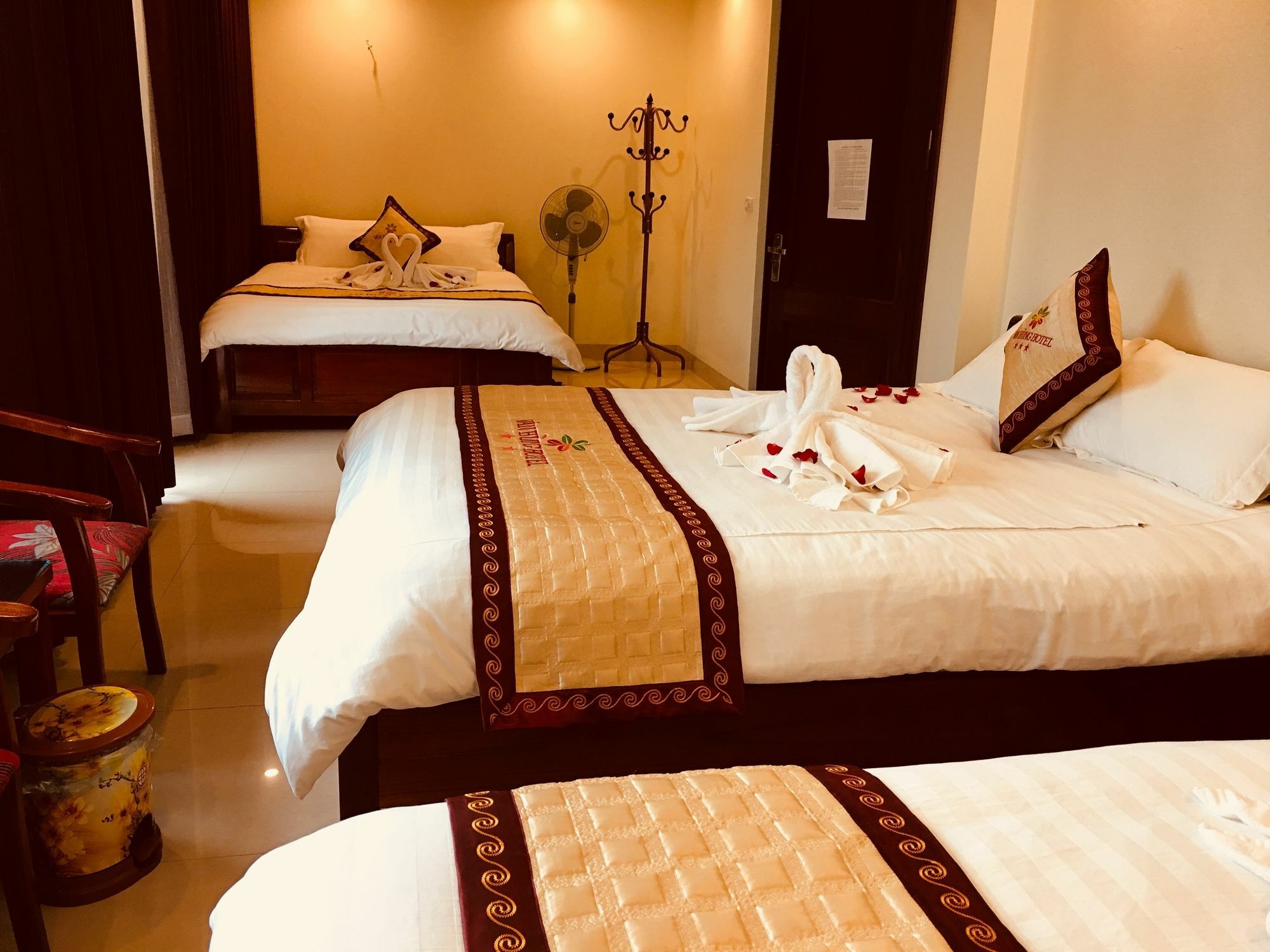 Sapa Van Hung Hotel Exterior photo